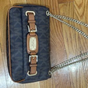 Michael kors shoulder flap bag